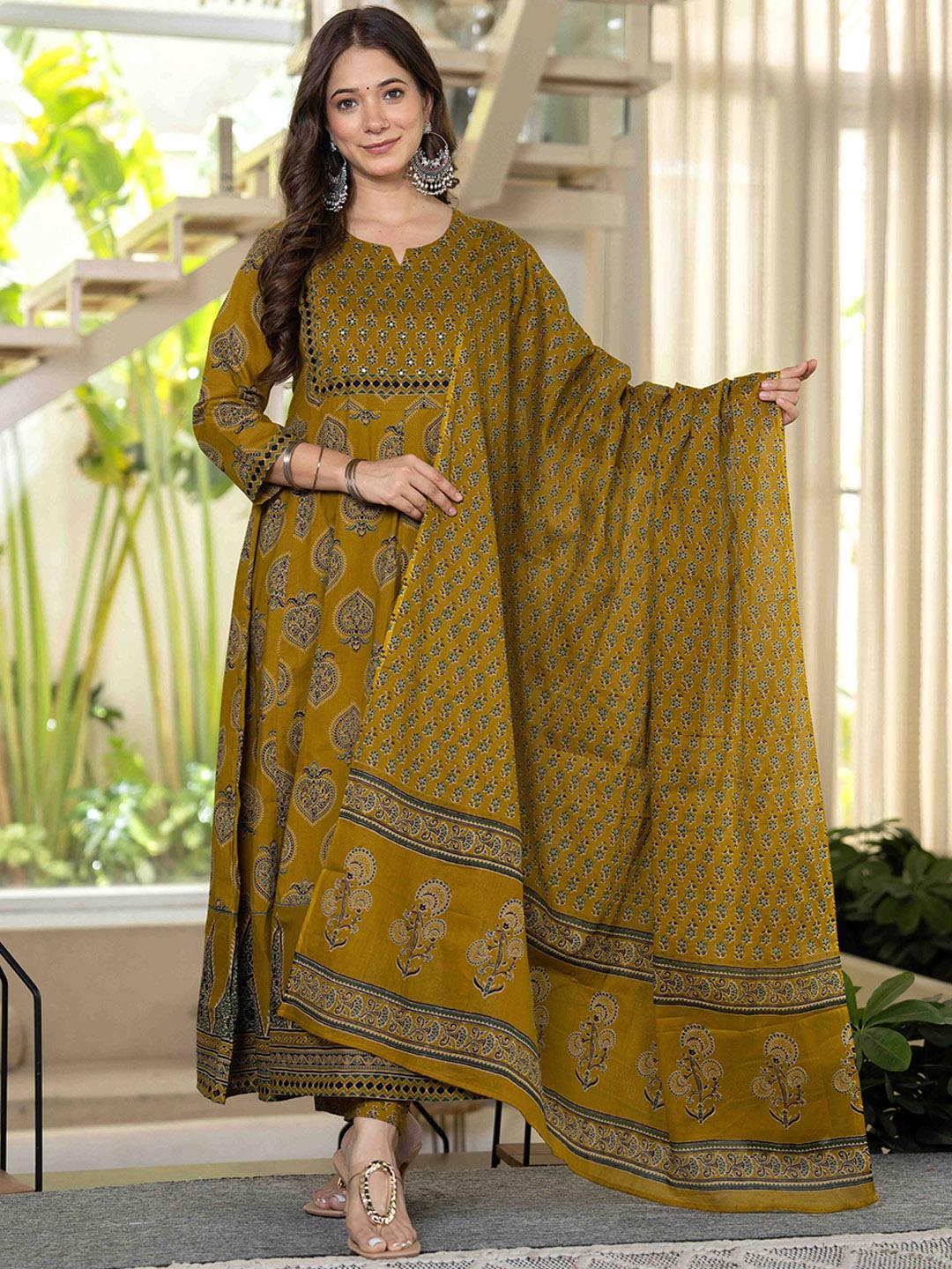 Floral V-Neck Kurta Set